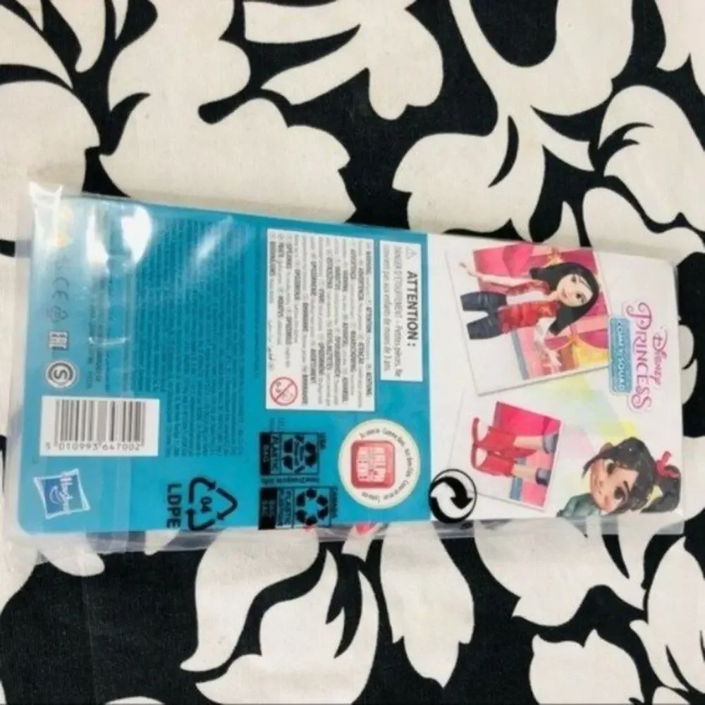 5 for $25| Disney Princess Comfy Squad Fashion Pack‎ Mulan Hasbro